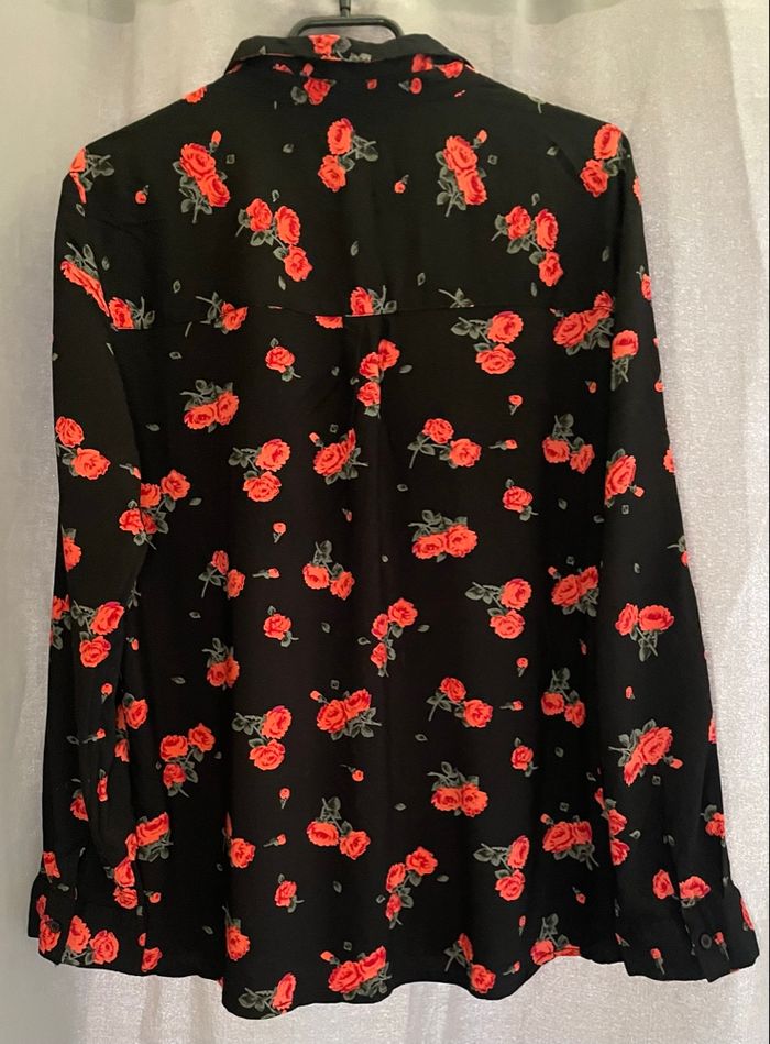 Chemisier noir avec roses »Fashion Private Company »manches longues - photo numéro 2