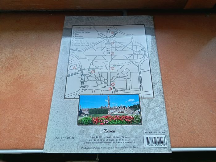 Livre Vigeland très bon état - photo numéro 2