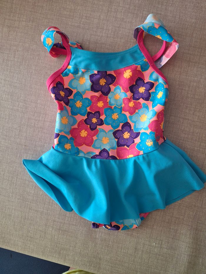 Maillot de bain 18m - photo numéro 4