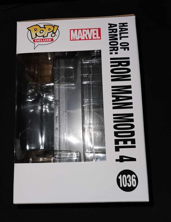 Figurine Funko Pop Deluxe / Hall of Armor Iron Man Model 4 N°1036 / Marvel / PX Previews Exclusive - photo numéro 2