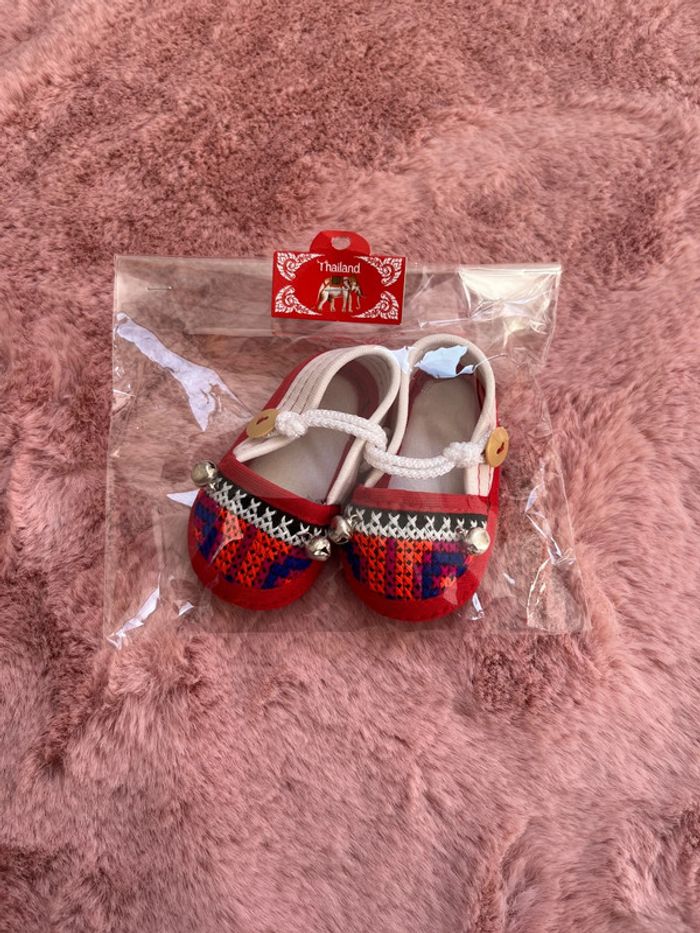 Chaussons thaïlandais bébé mixte