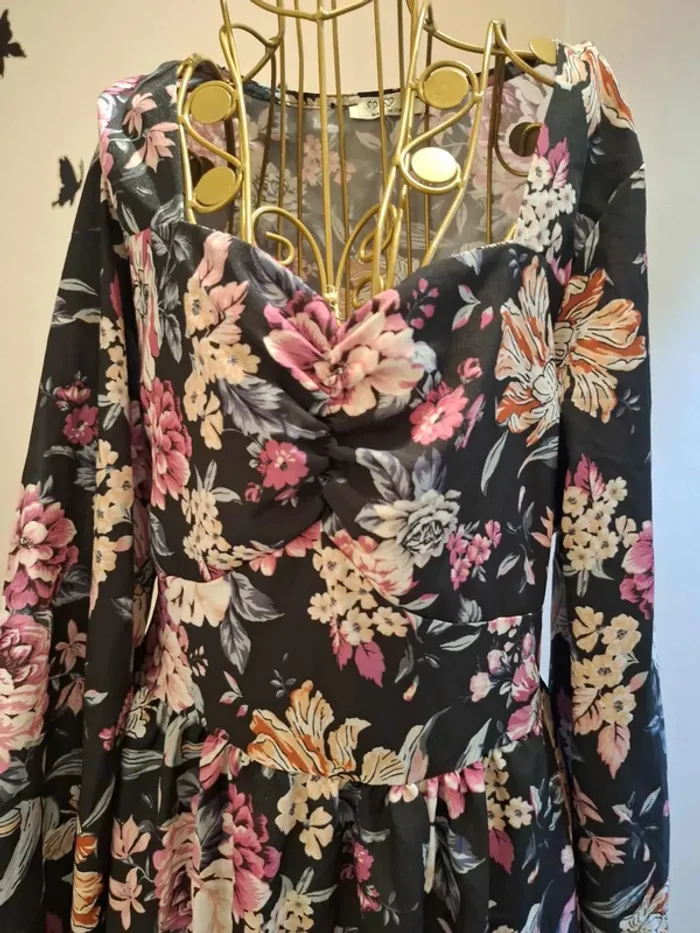 Robe fleurie - Made in italy - photo numéro 2