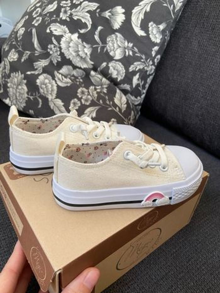 Lot chaussures pointure 22 - photo numéro 7