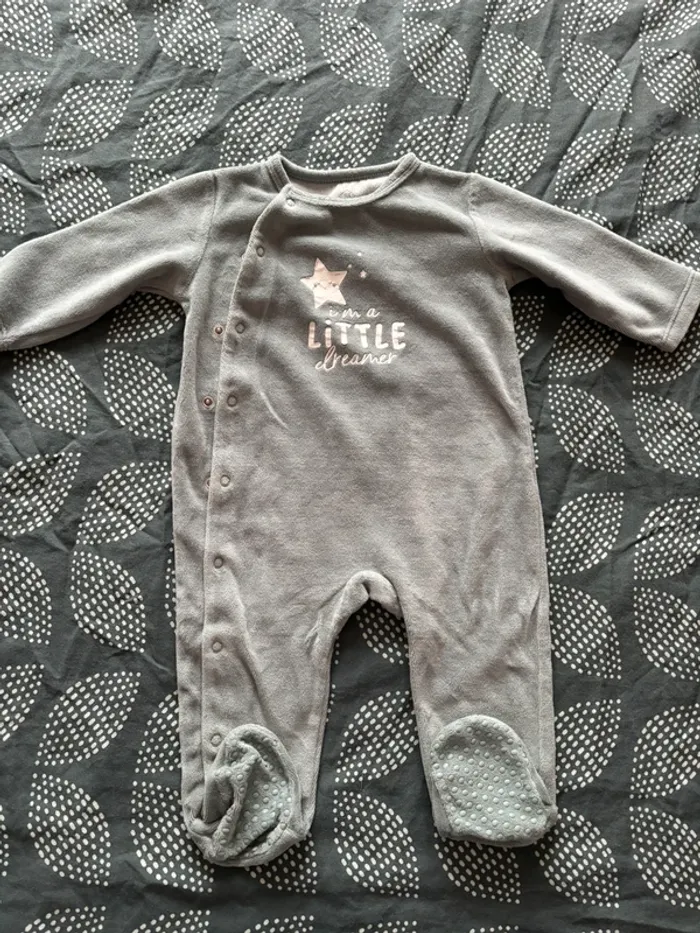 Lot pyjamas chaud 12 mois - photo numéro 8