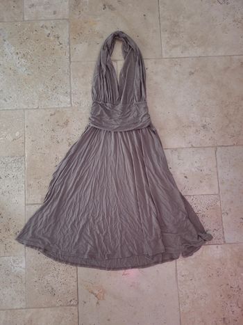 Robe dos nu taupe T 38 / 40