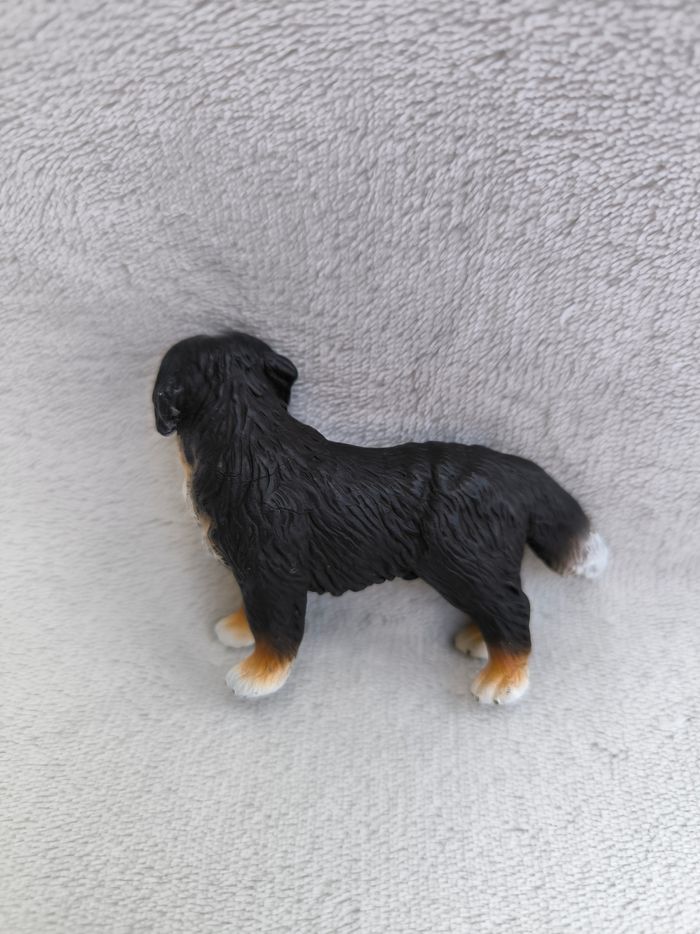 Chien Bernois Schleich - photo numéro 3
