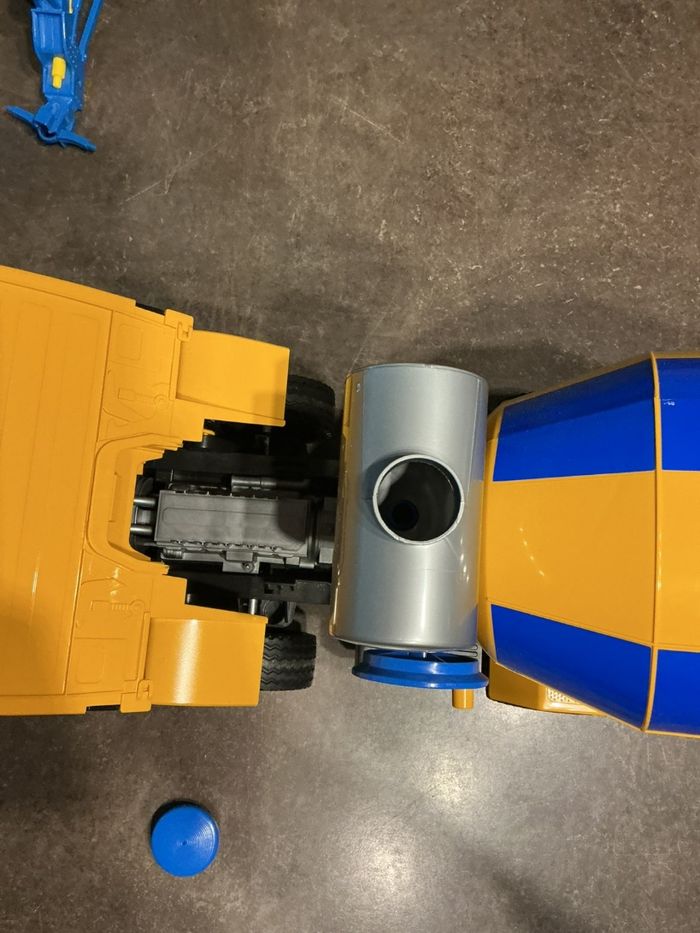Camion bétonnière Bruder - photo numéro 8