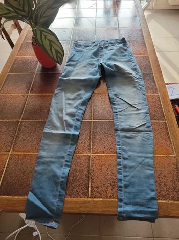 Jean taille élastique / jegging . Super skinny fit