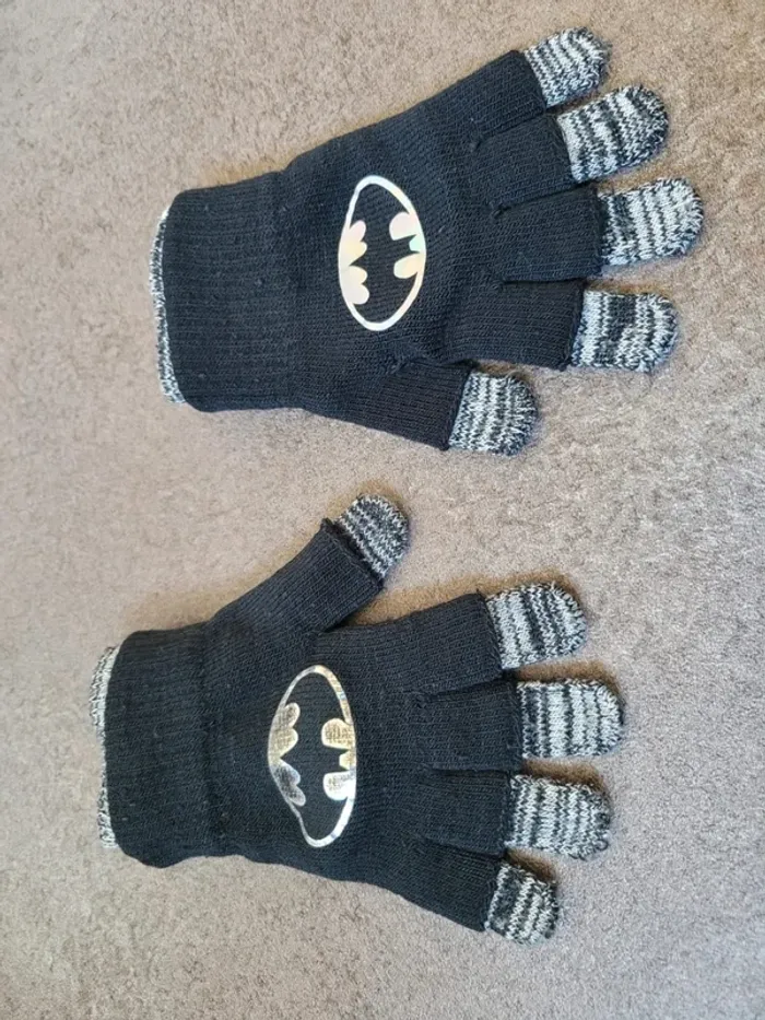 Double paire de gant avec mitaine batman - photo numéro 2