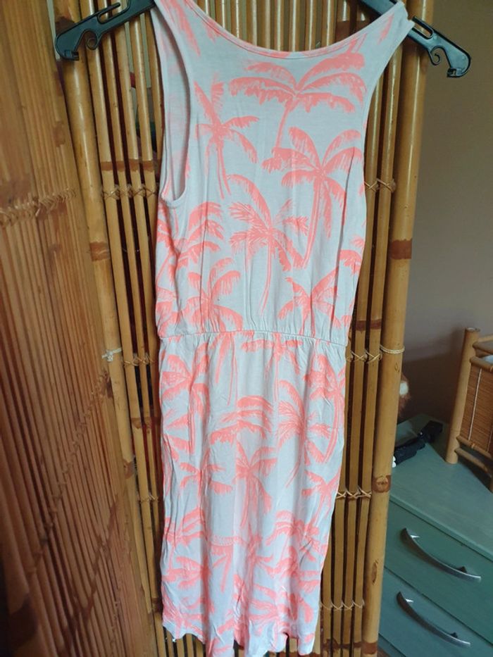 Jolie robe - photo numéro 2