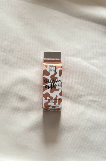 The beauty crop Glow Milk