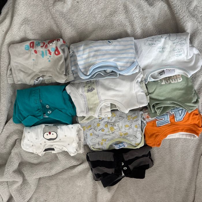 Lot t-shirt 1 mois et 3 mois