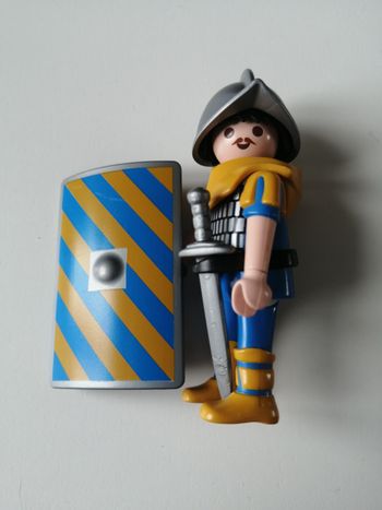 figurine playmobil spécial