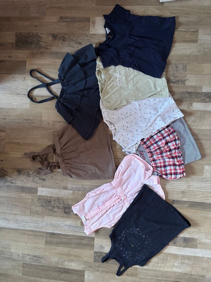 Lot vêtements fille taille 36 mois