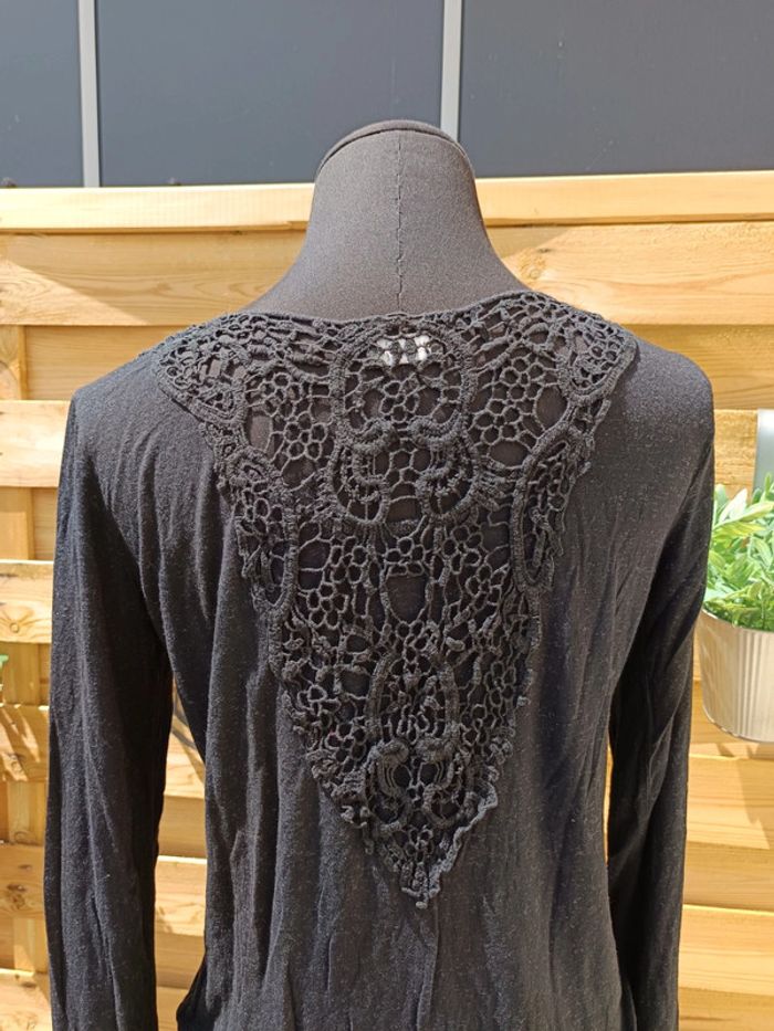 T-shirt noir et argenté dos brodé taille 42 - photo numéro 5