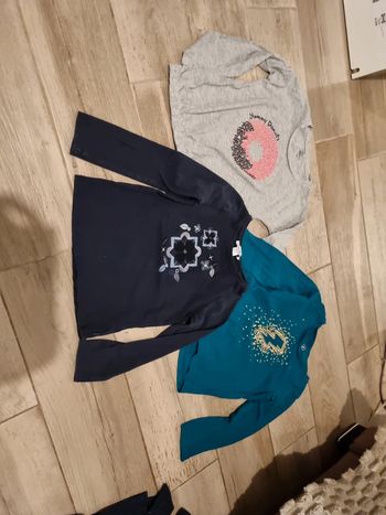 Lot 3 t-shirts manches longues