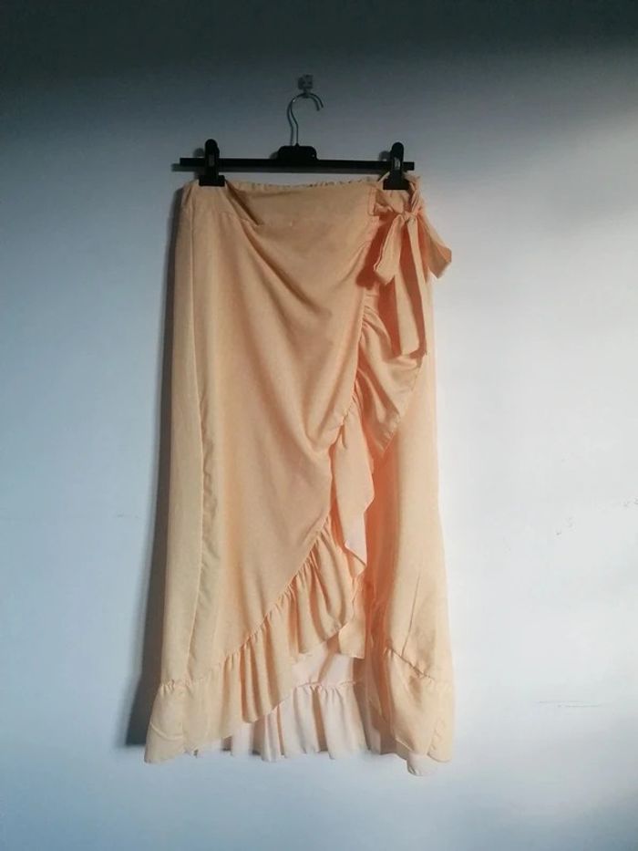 Falda amarilla volantes