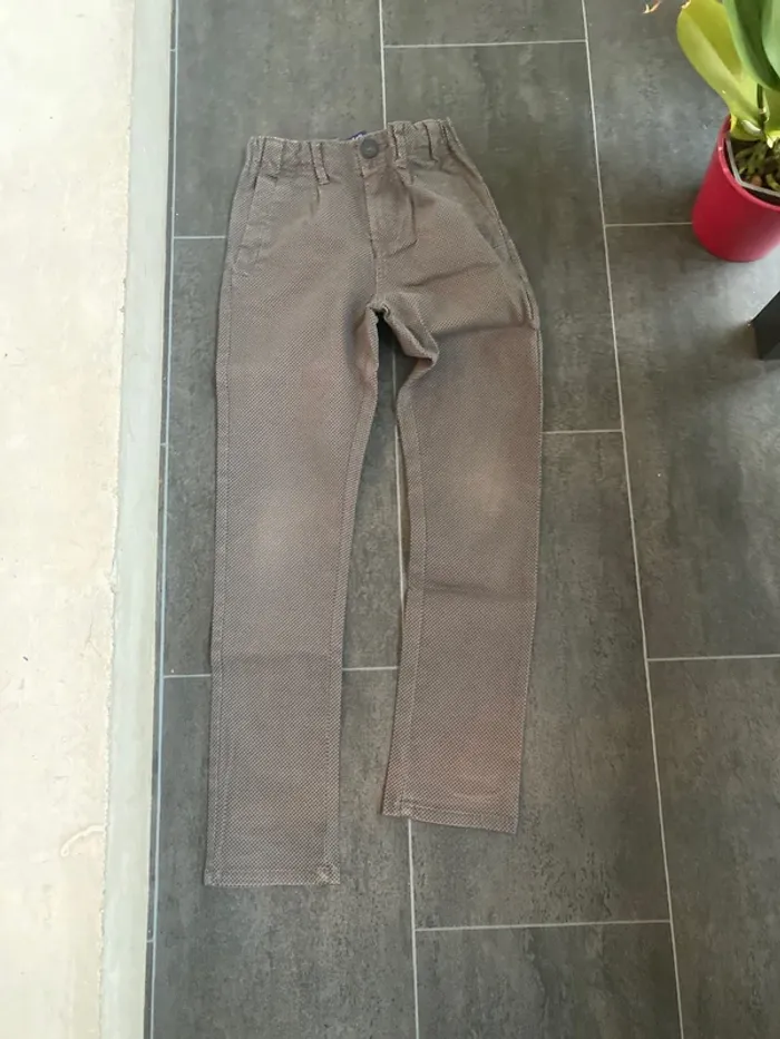 Pantalon Okaïdi chino slim  imprimé