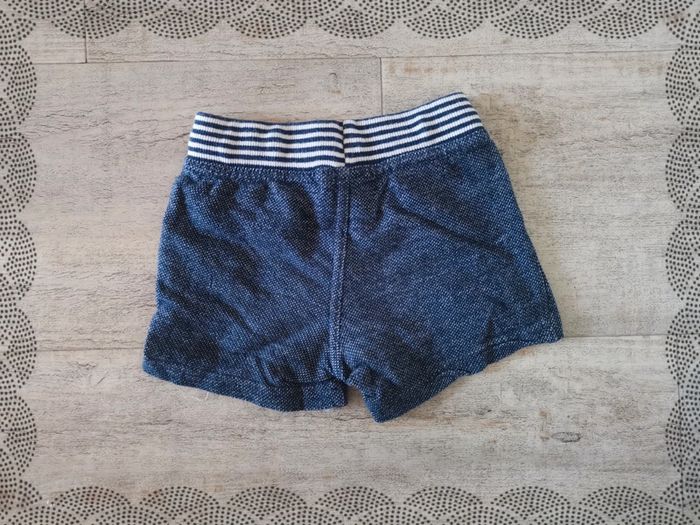 Short Hema 6/9 mois - photo numéro 4