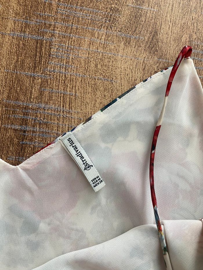 Debardeur fleuri taille 38 Stradivarius - photo numéro 3