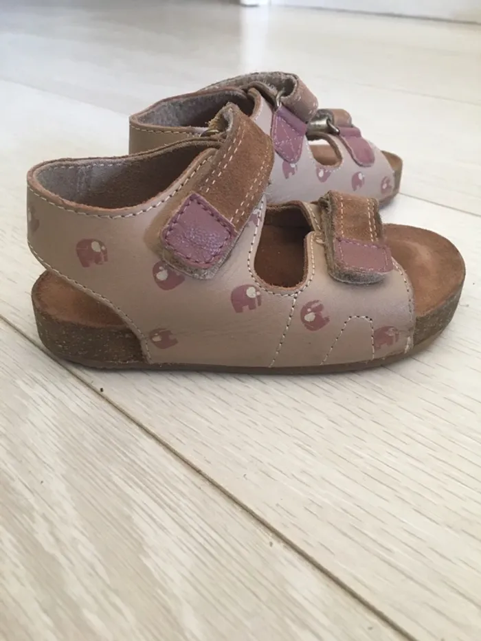 Sandales beiges vertbaudet T.21