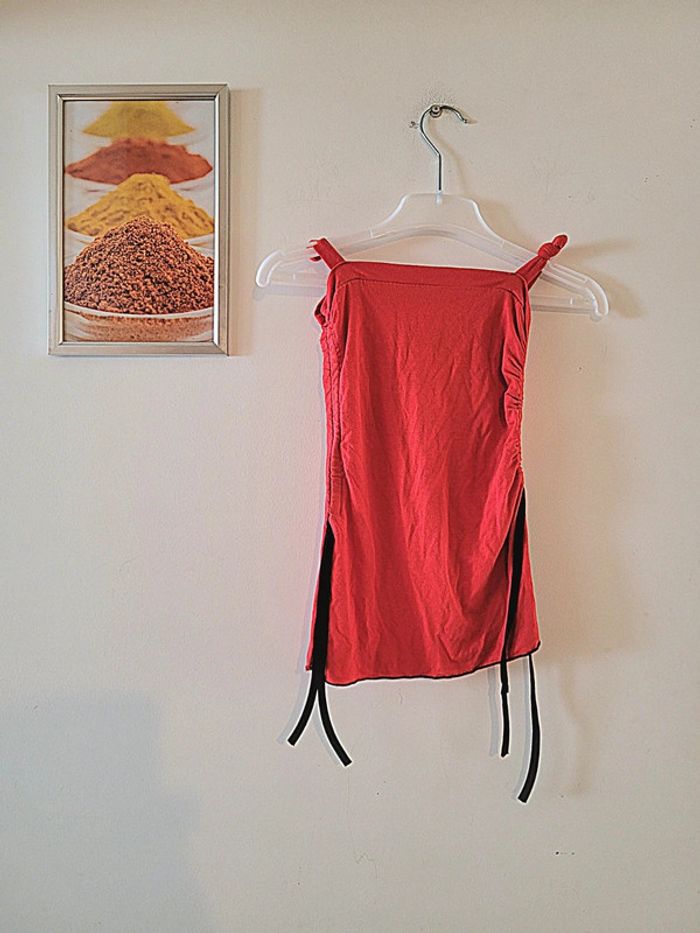 Top rouge fille motif cerise noires taille 8 ans - photo numéro 5