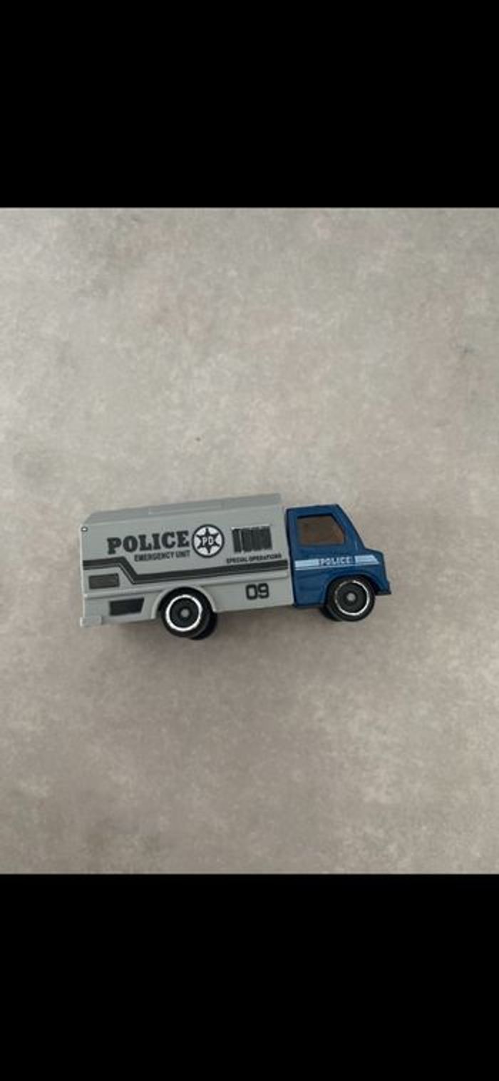 Jouet Camion de police - photo numéro 8