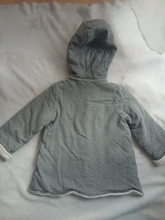 Joli manteau doublé 18 mois - photo numéro 4