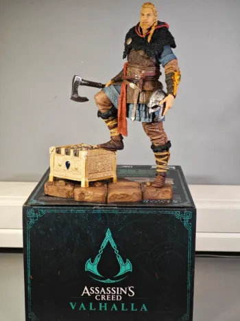 Figurine Assassin's Creed Valhalla : Eivor 25cm Officielle Ubisoft neuve