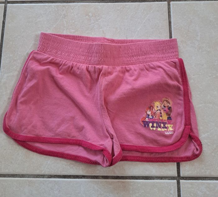 Short rose taille élastique 6 ans 👧 Winx en TBE