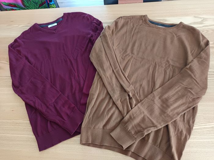 Lot de 2 pulls taille L La halle