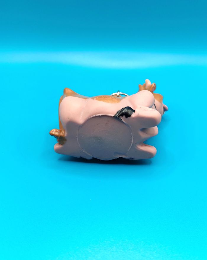 Porte-clé figurine vache Maggie la ferme se rebelle - photo numéro 3