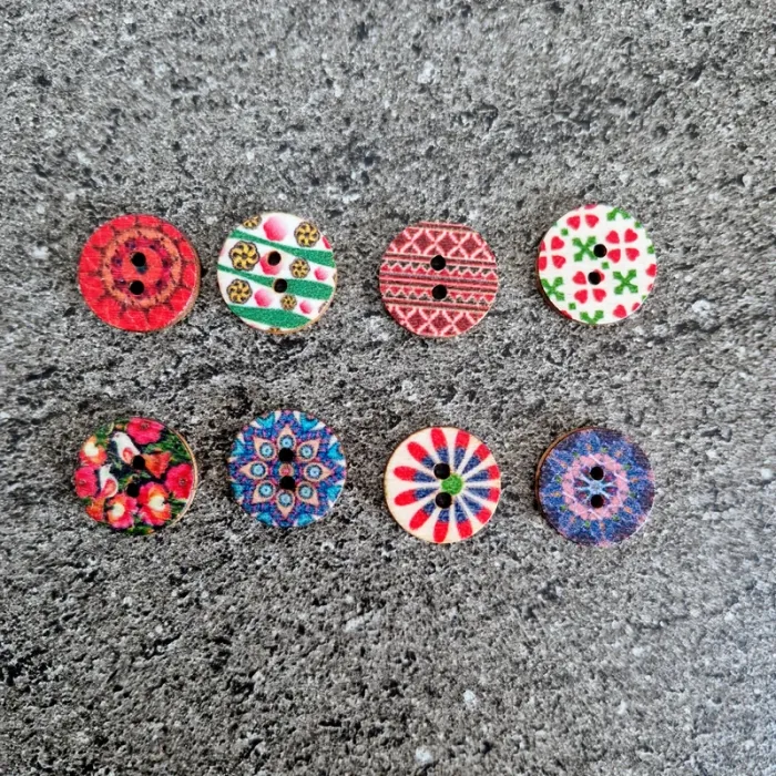 Lot de 16 boutons en bois vintage - photo numéro 2