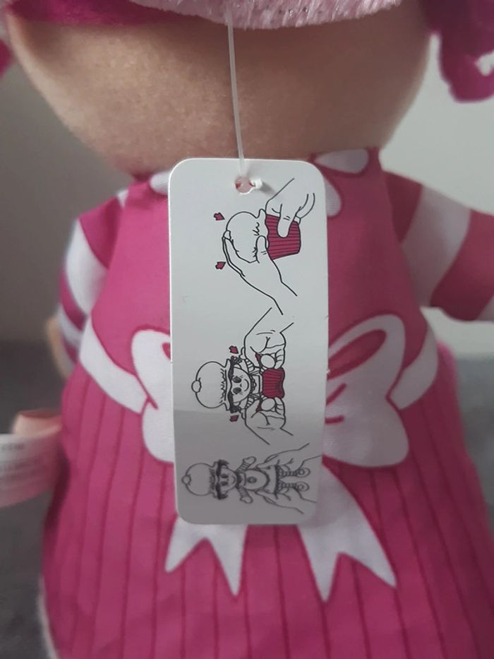 Peluche / doudou / Poupée : Little miss muffin framboise - photo numéro 7