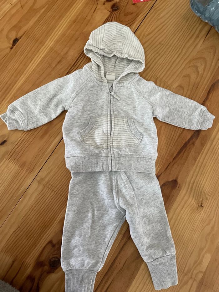 Ensemble jogging 3 mois