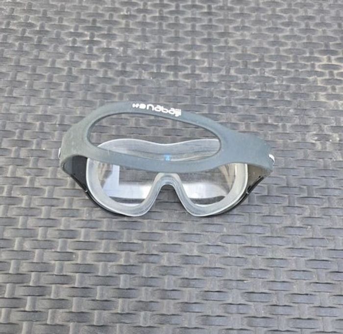 Lunette de piscine - photo numéro 2