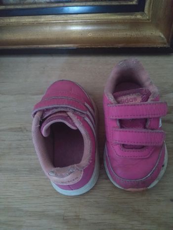 Basket bébé adidas rose t 21