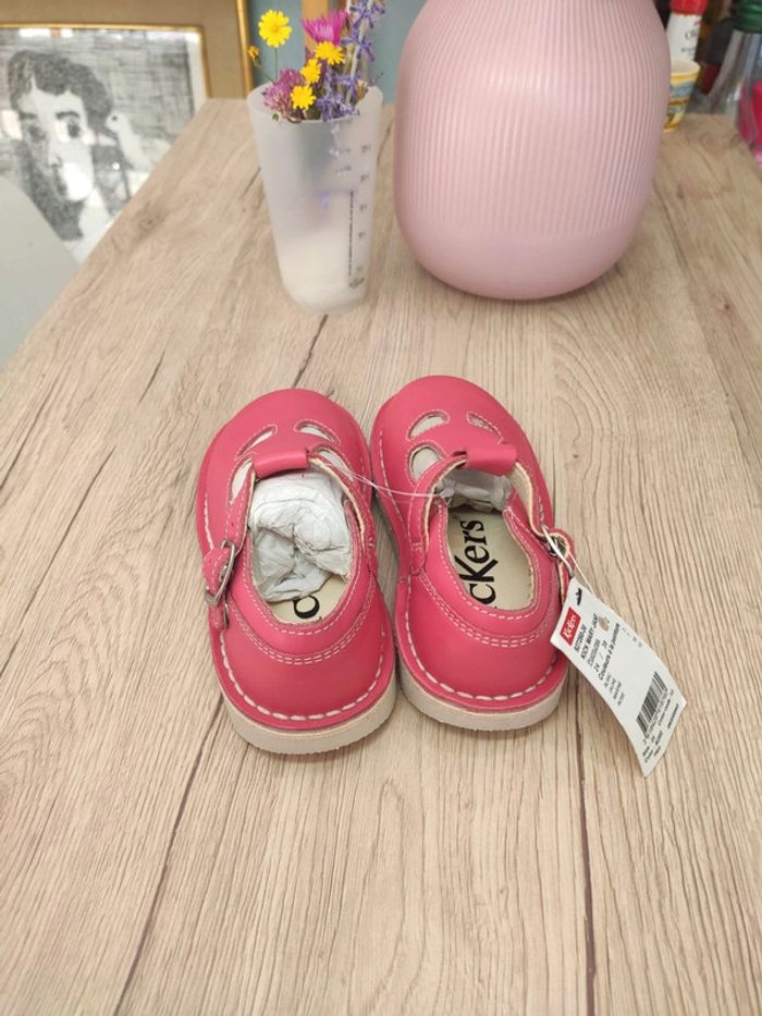 Chaussures sandales cuir kickers neuves 25 Mary Jane - photo numéro 3