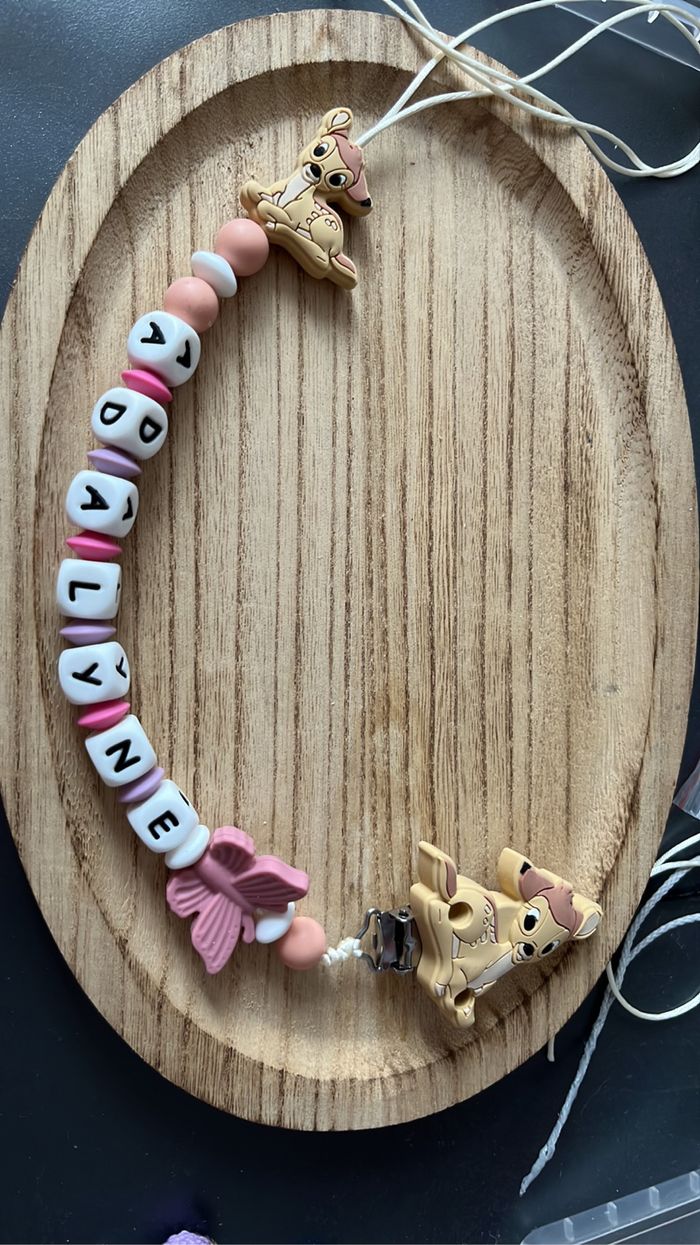 Attache tétine personnalisé bambie