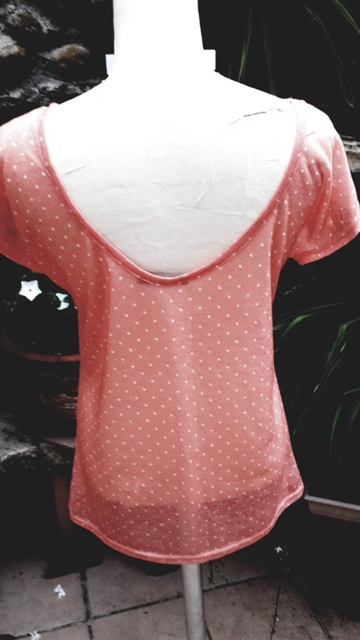 Tee-shirt orange rosé à pois blancs - photo numéro 2