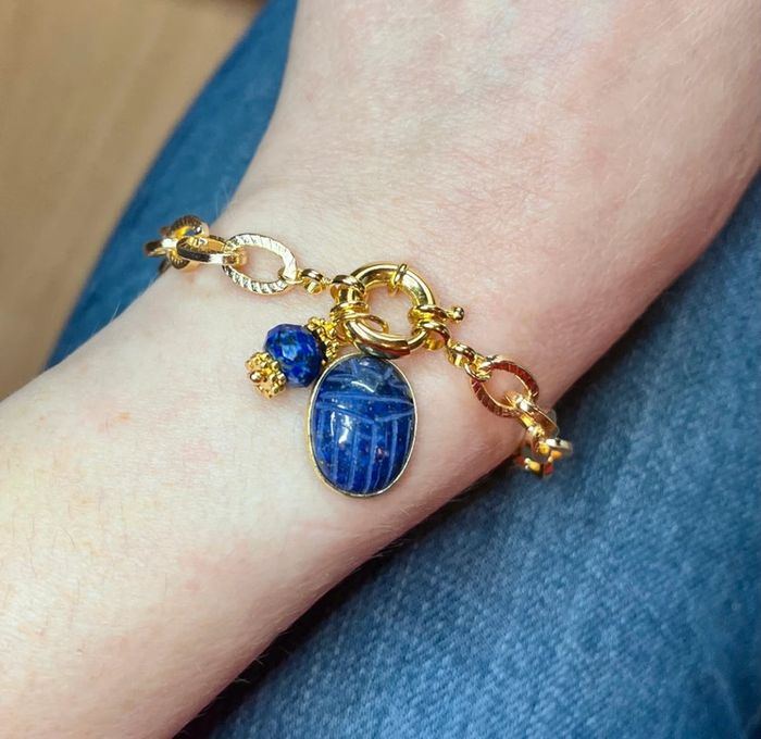 Bracelet amulette scarabée Lapis-Lazuli