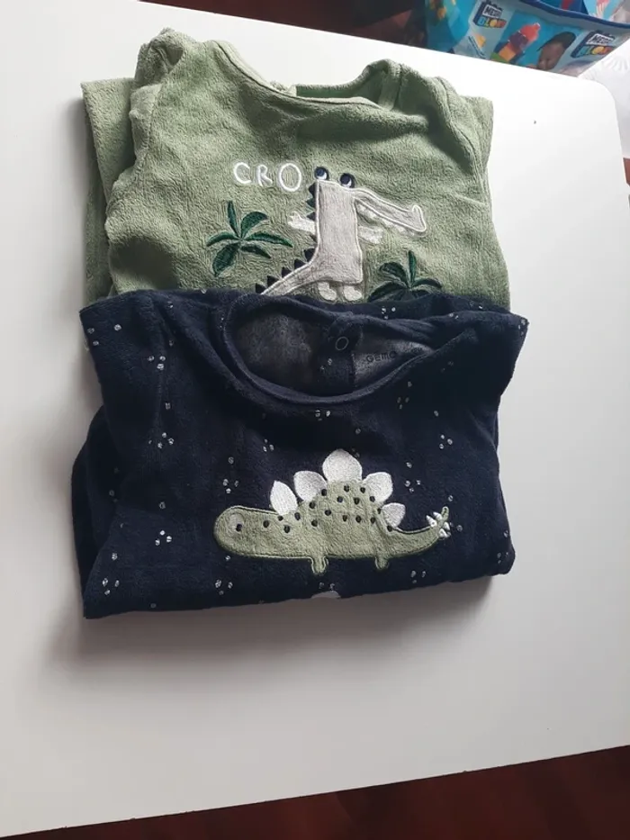 Lot de 2 pyjamas crocodile 18 mois