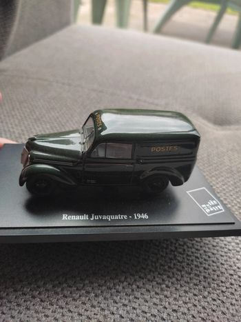 Voiture miniature la poste