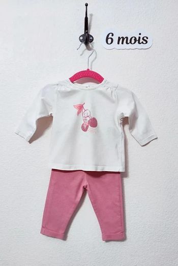 Ensemble bébé fille taille 6 mois