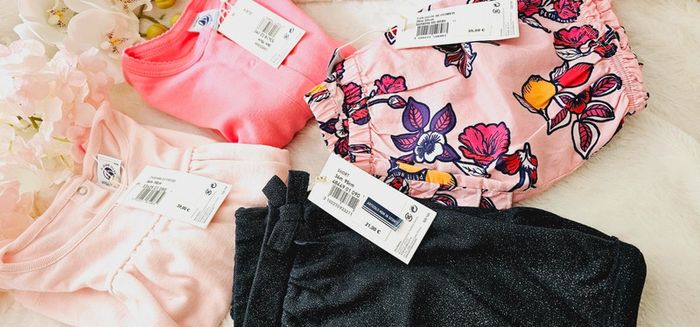 Lot 4 pièces Petit Bateau 100% coton Cardigan gilet, Short, Bloomer et Tunique Taille 36 mois - photo numéro 2