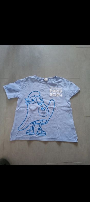 Tee shirt