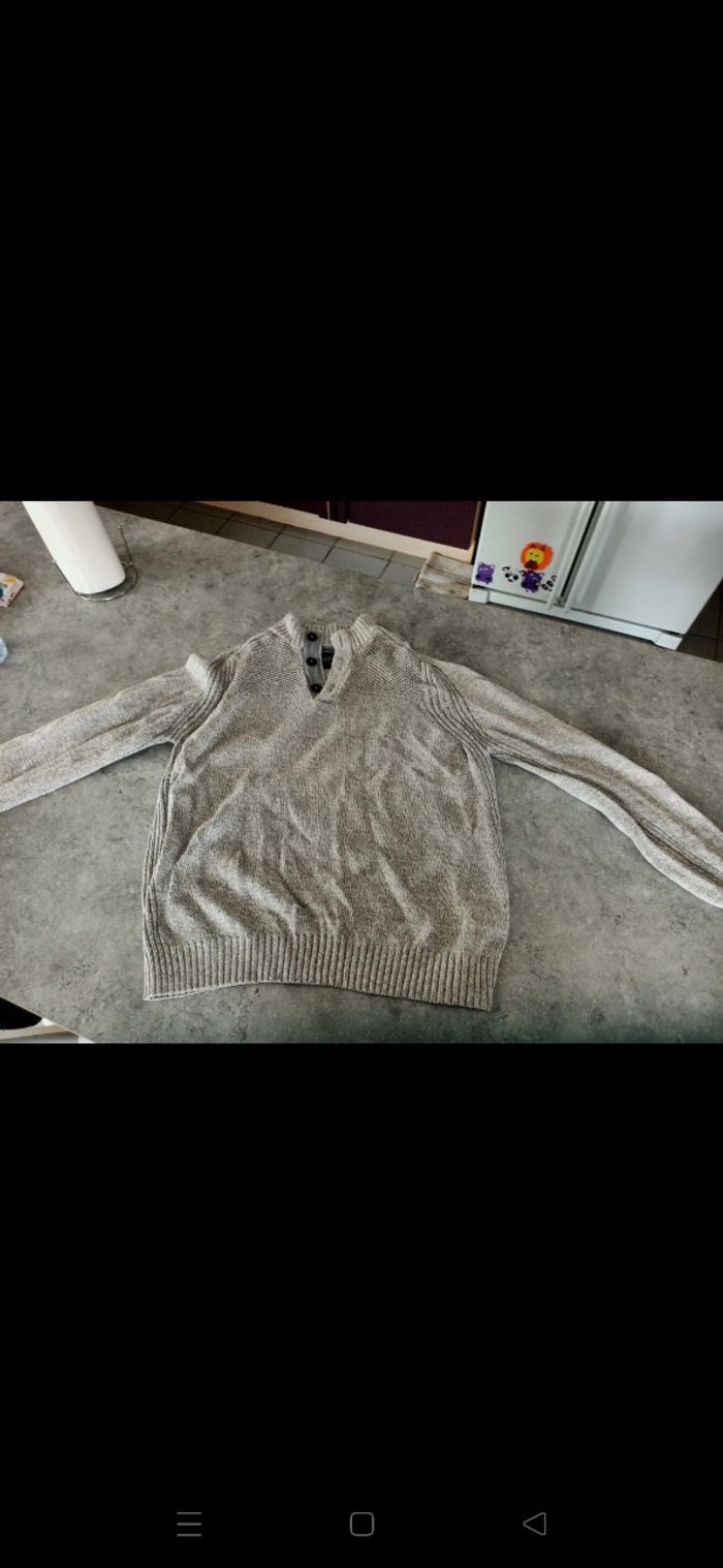 Pull gris