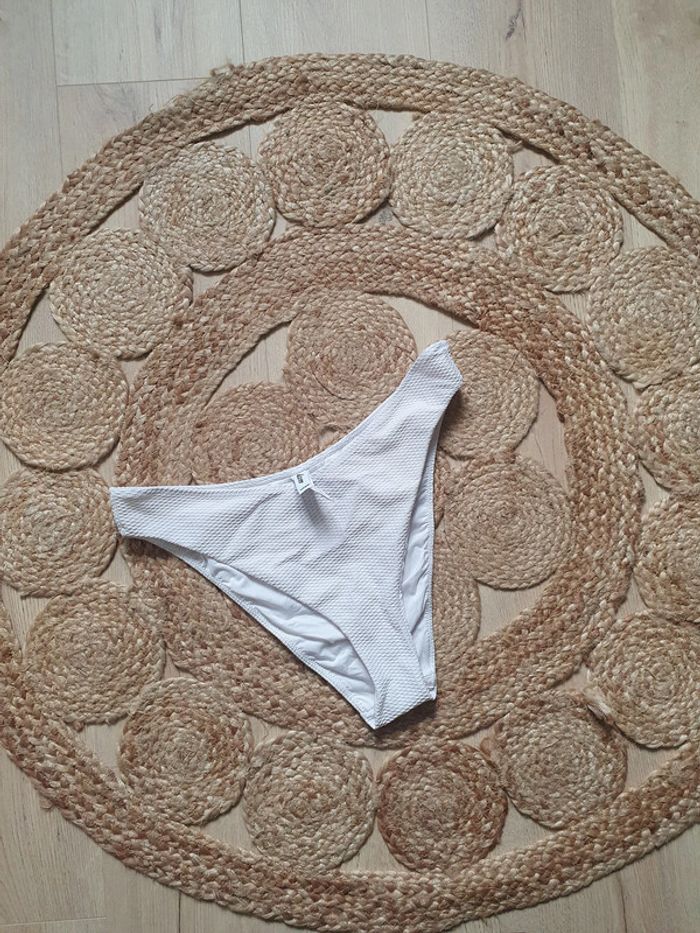 Bas de maillot de bain tanga neuf sans étiquette - Etam - Taille XXL : 44