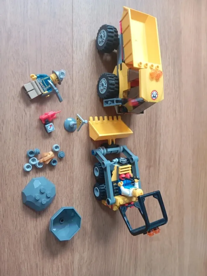 Lego le camion maxi benne de la mine 4201 - photo numéro 5
