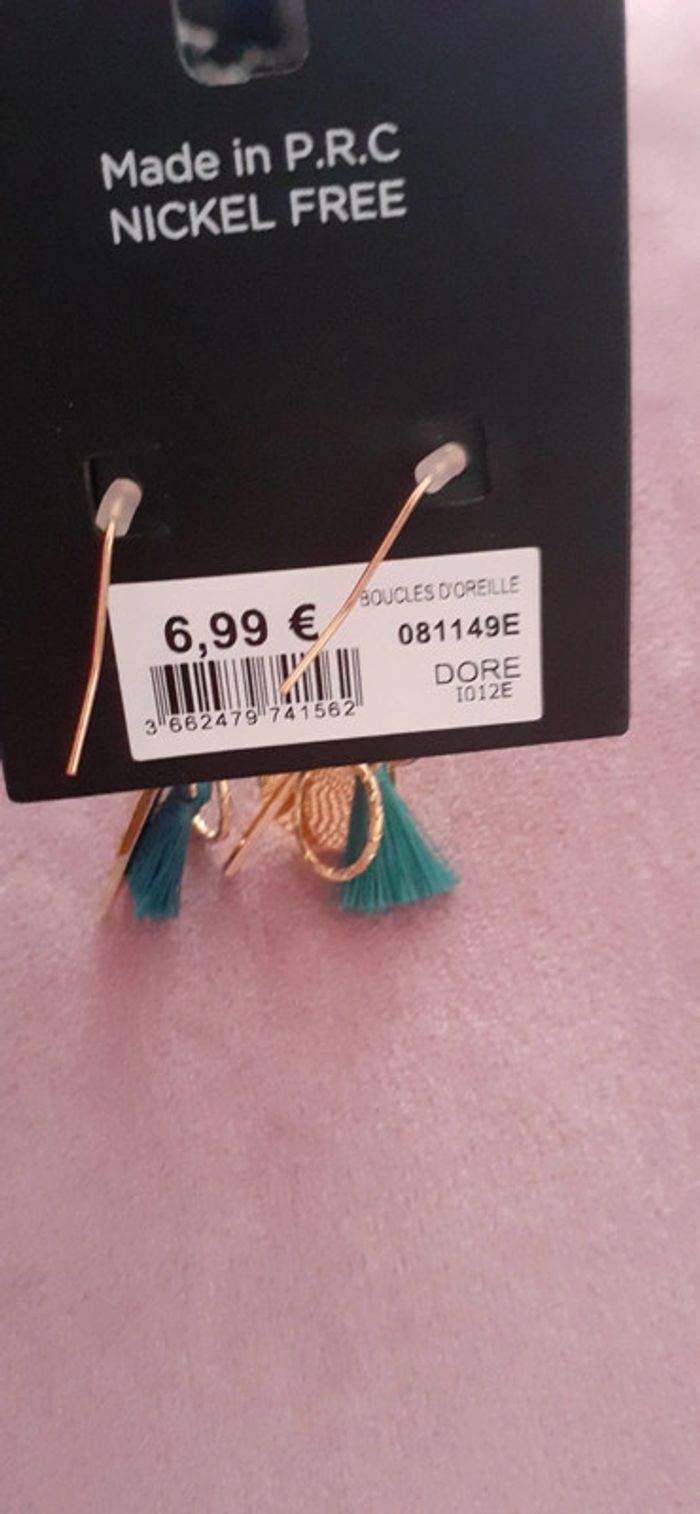 Boucles d oreilles Etam neuves - photo numéro 2